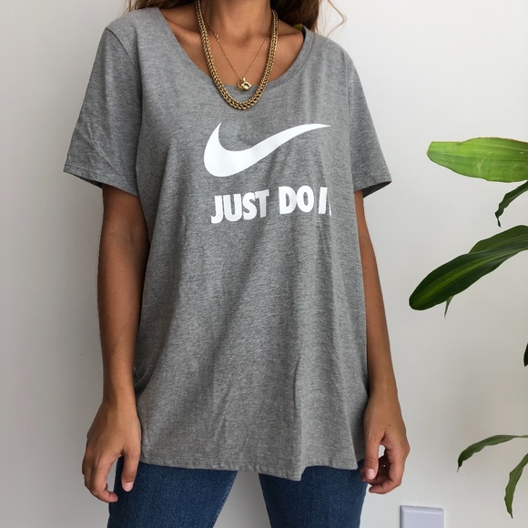Nike Tops - NWT Nike gray heather short sleeve logo t shirt XL
